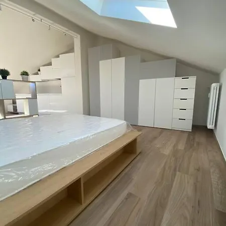 Deliziosa Mansarda Con Vista Panoramica Apartmán Cuneo